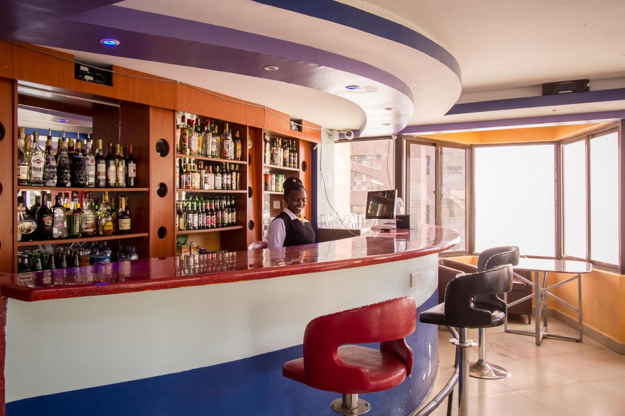 Paleo Hotel And Spa Thika Buitenkant foto