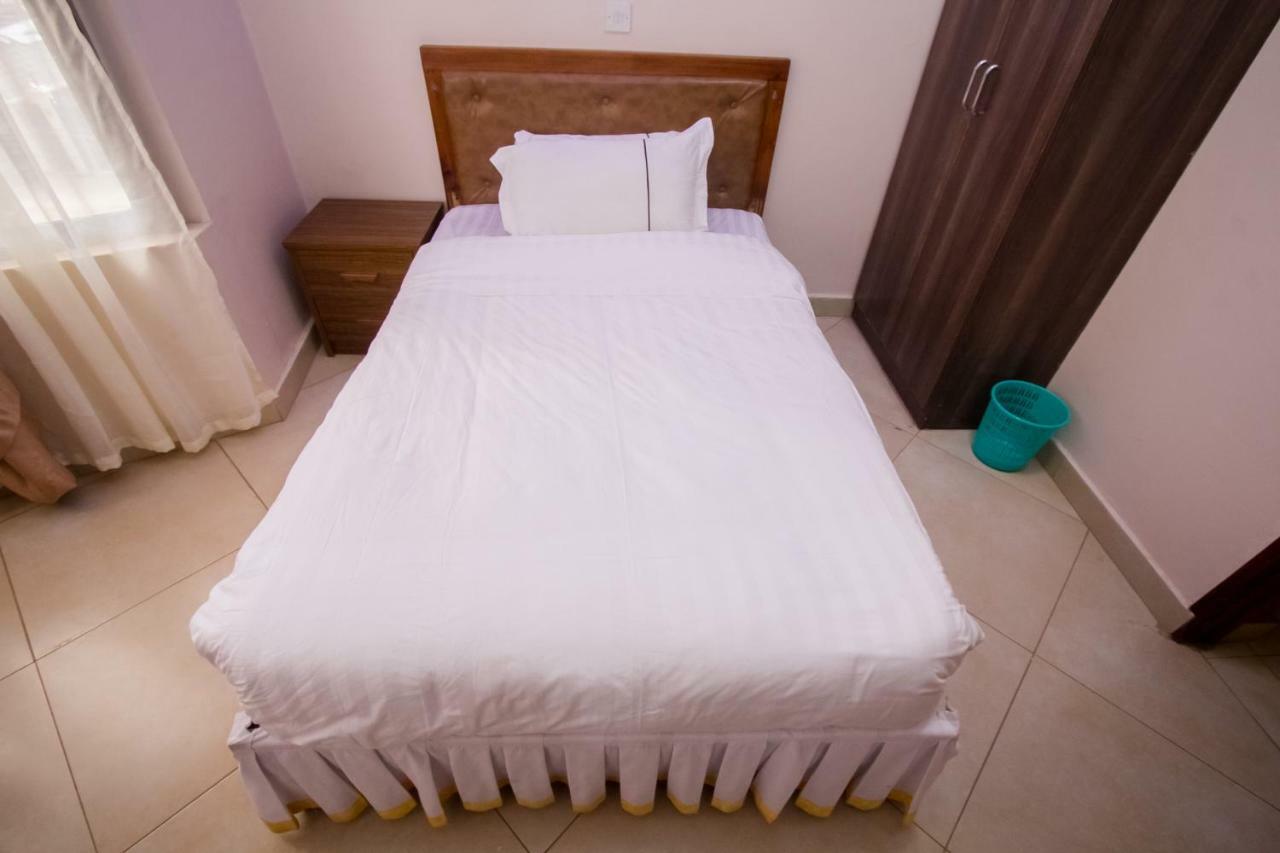 Paleo Hotel And Spa Thika Buitenkant foto