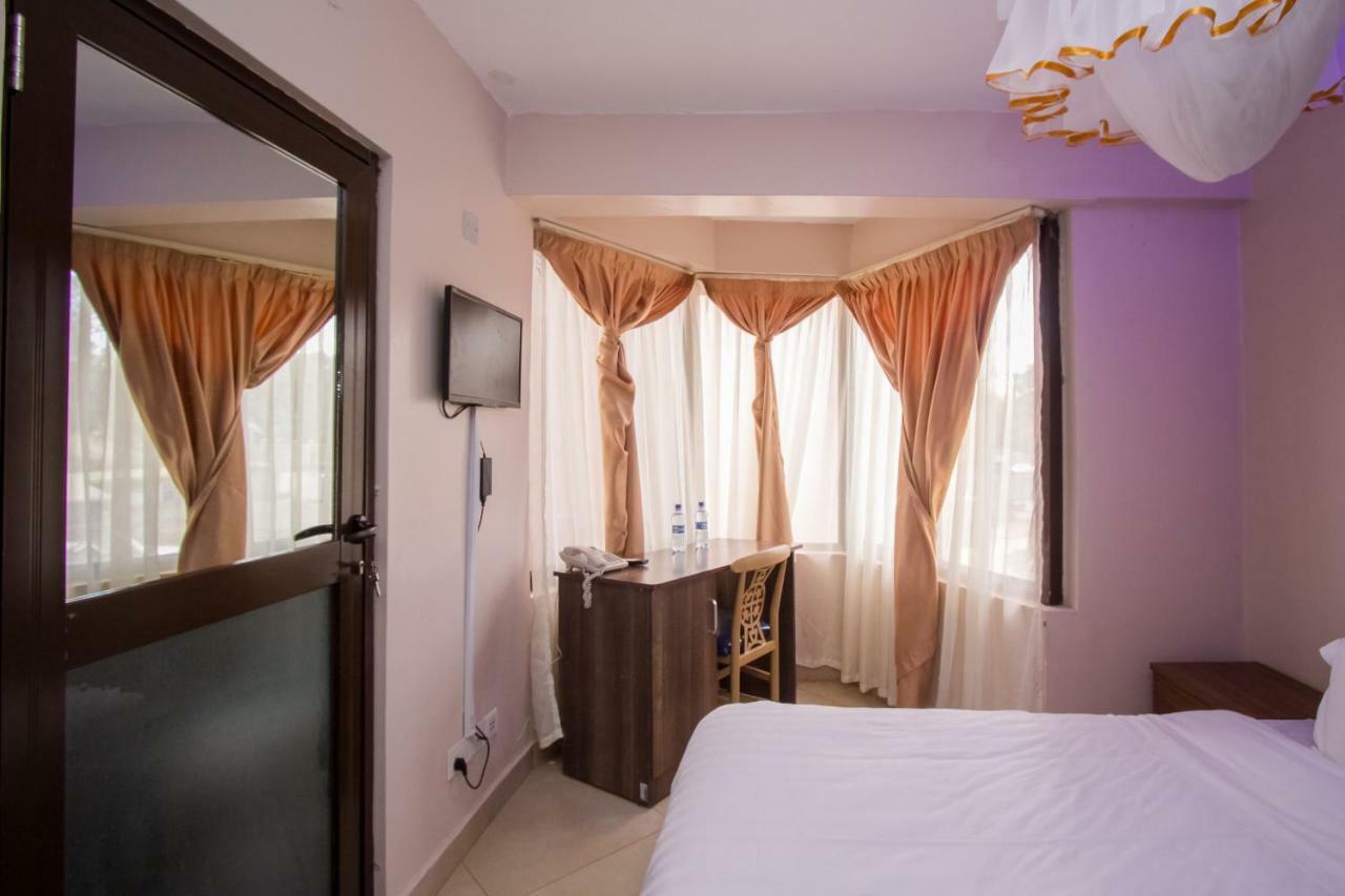 Paleo Hotel And Spa Thika Buitenkant foto